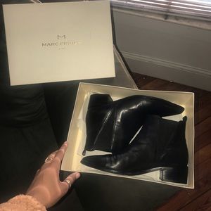 Marc Fisher LTD ‘Yale’ Chelsea Boot